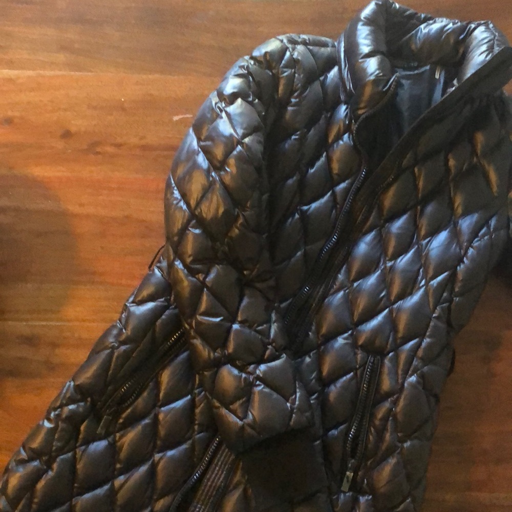 DVF mid thigh length puffy